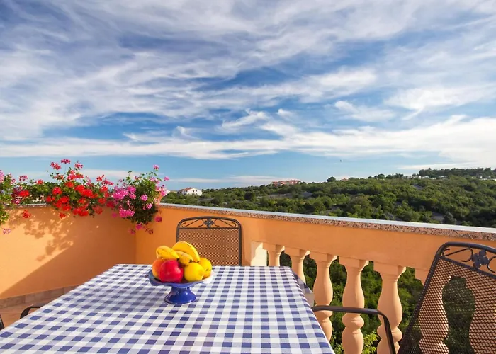 Standard Two Bedroom With Balcony And Pool *