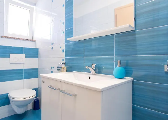 Standard Two Bedroom With Balcony And Pool *