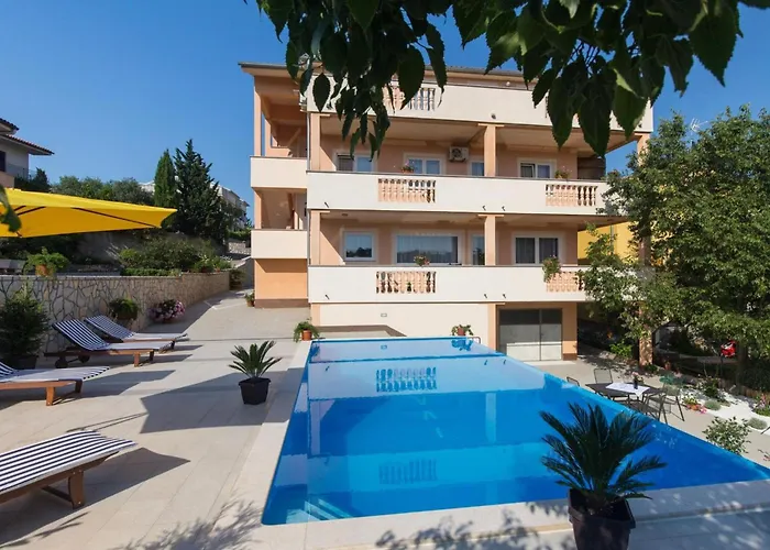 Standard Two Bedroom With Balcony And Pool Apartment Krk Town
