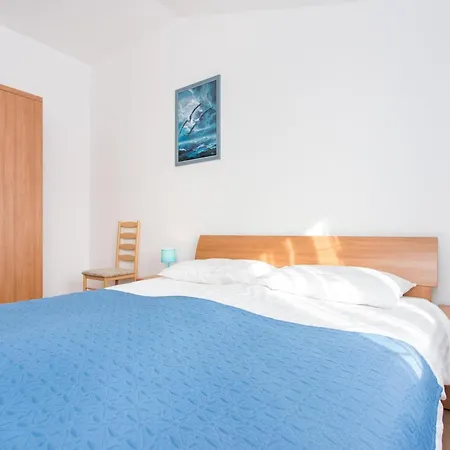 Standard Two Bedroom With Balcony And Pool * קרק